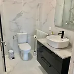 Domaine Du Cheval D Argent Bed and Breakfast Saiguede