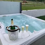 Bed and Breakfast Domaine Du Cheval D Argent