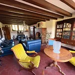Domaine Du Cheval D Argent Bed and Breakfast Saiguede