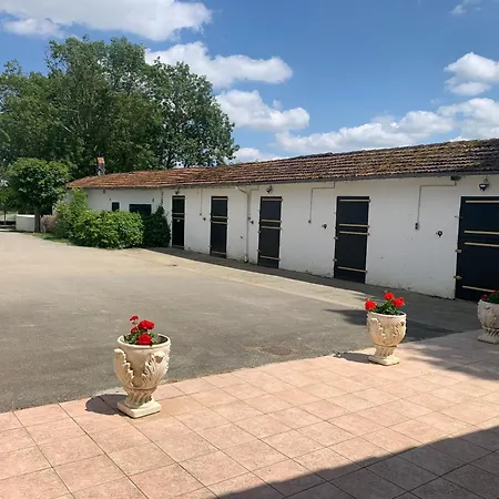 Domaine Du Cheval D Argent Saiguede